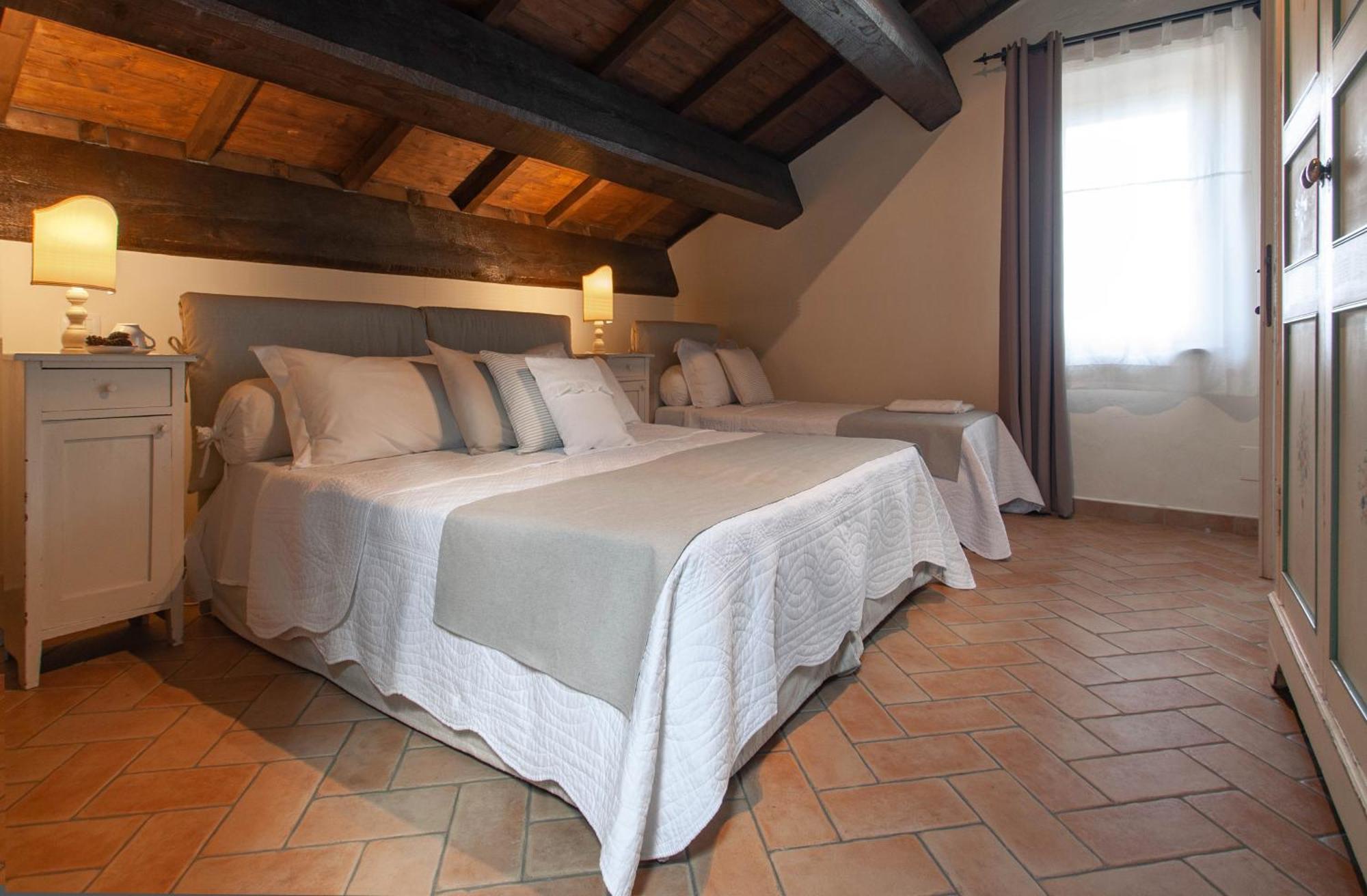 فيلا Antica Residenza Montereano غوبيو الغرفة الصورة