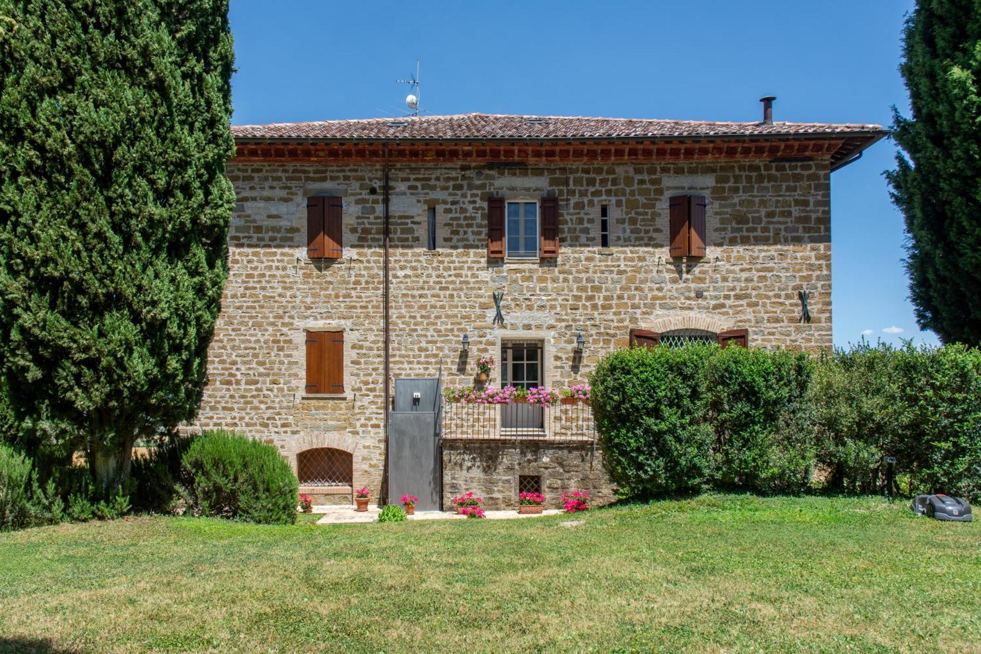 فيلا Antica Residenza Montereano غوبيو المظهر الخارجي الصورة
